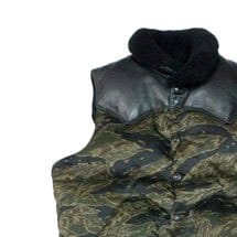 HYSTERIC GLAMOUR
タイガーカモ ダウンベスト