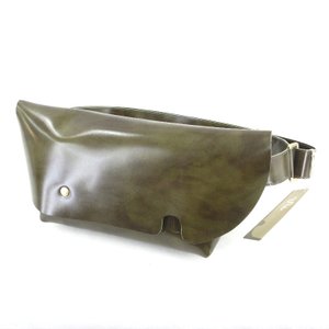 MESSENGER BAG ファスナー式 ショルダーバッグ レザー DARK GREEN XS バッグ